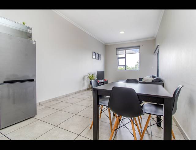 1 BEDROOM APARTMENT TO LET IN FERNDALE